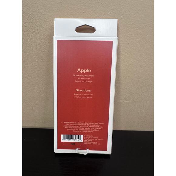 Room Essentials Apple Scented 4oz Breakaway Wax Melt Bar New - Picture 2 of 6